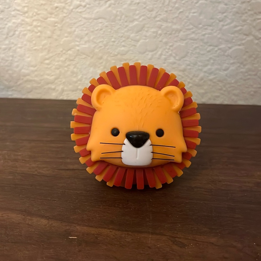 Bath and Body Works Lion Head Hand Sanitizer Holder